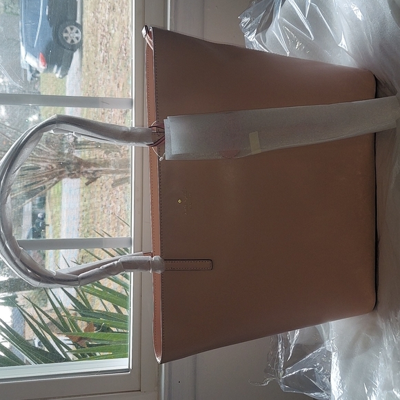 Kate Spade large tote - Picture 1 of 12